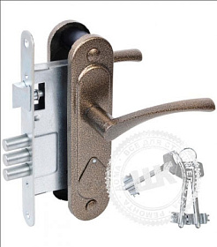 замок Врезной с ручкой на планке ЗВ 9,2-01 ОМЕГА бронза