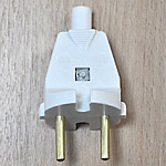 Вилка электрич. белая 6А 250В б/з IP 20 (В6-001)