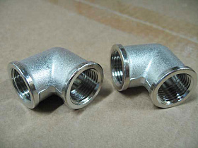 Уголок 1/2" Г/Г 