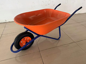 Тачка строительная одноколесная  Кузов 150 л , колесо пневматическое нейлоновое 4,00-8, грузоподъемн